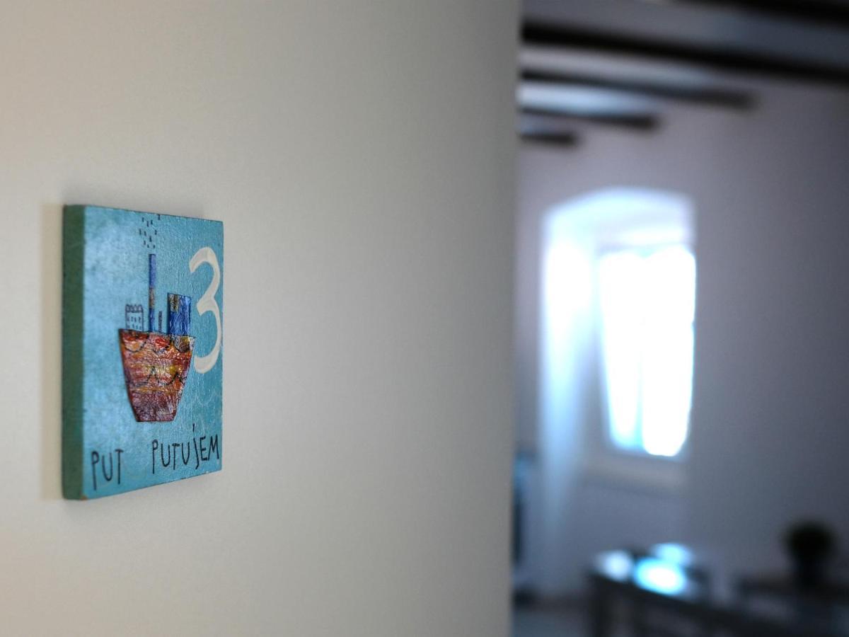 Apartments Blue Lavender Крес Екстериор снимка