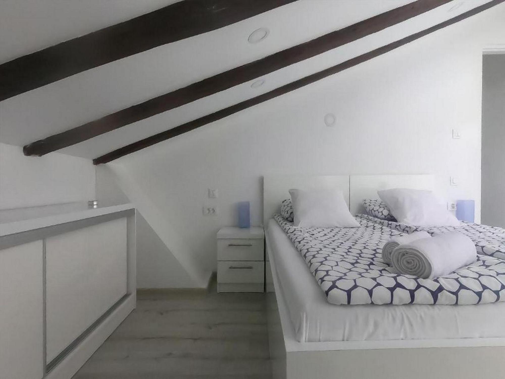 Apartments Blue Lavender Крес Стая снимка