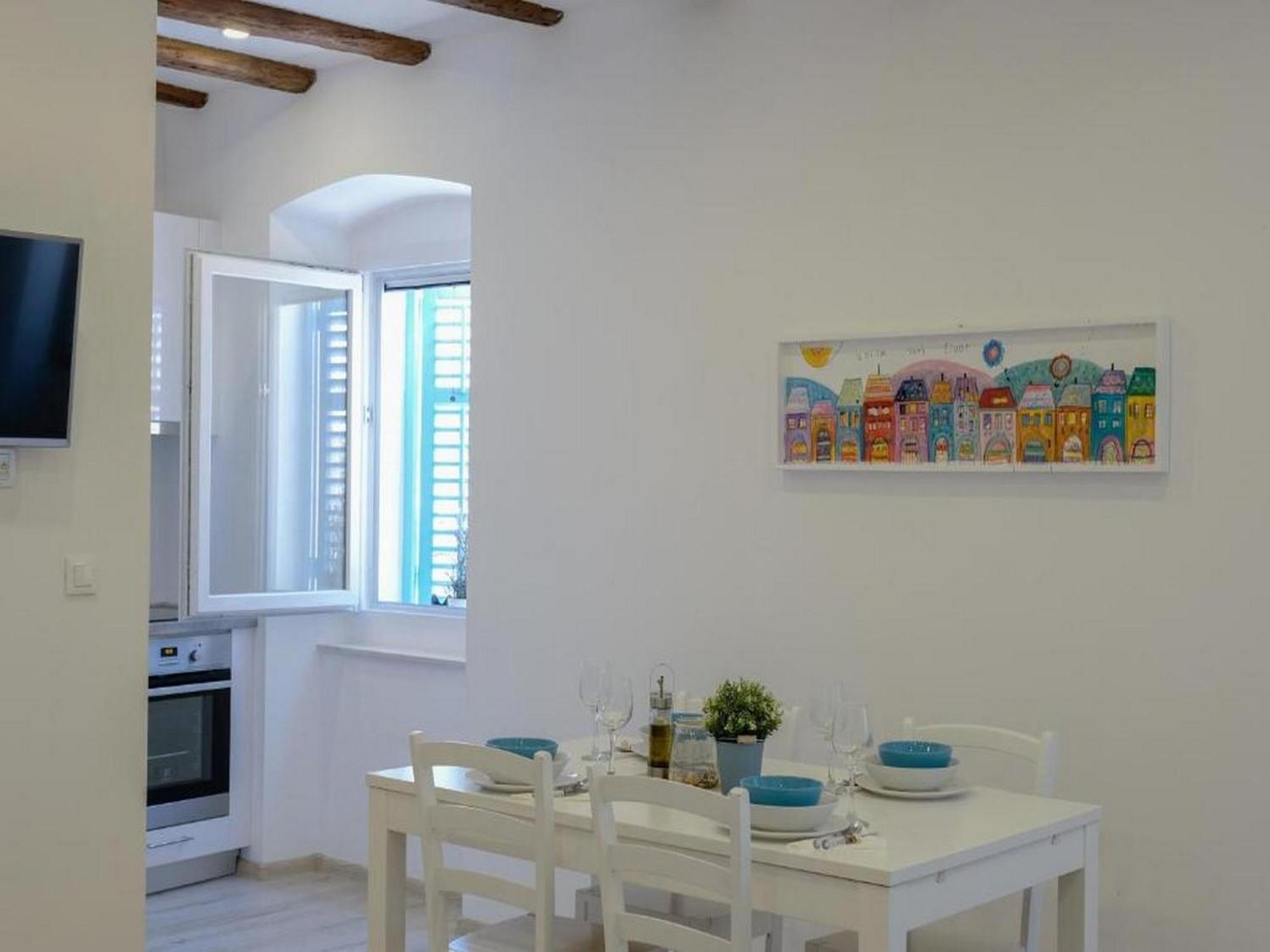 Apartments Blue Lavender Крес Стая снимка
