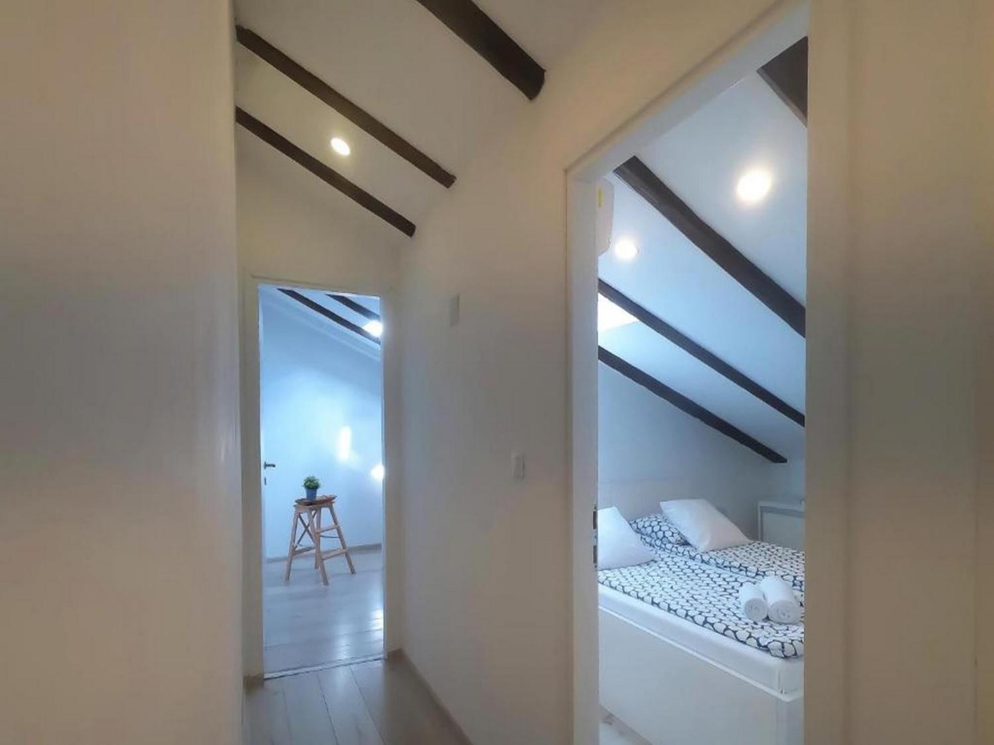 Apartments Blue Lavender Крес Стая снимка