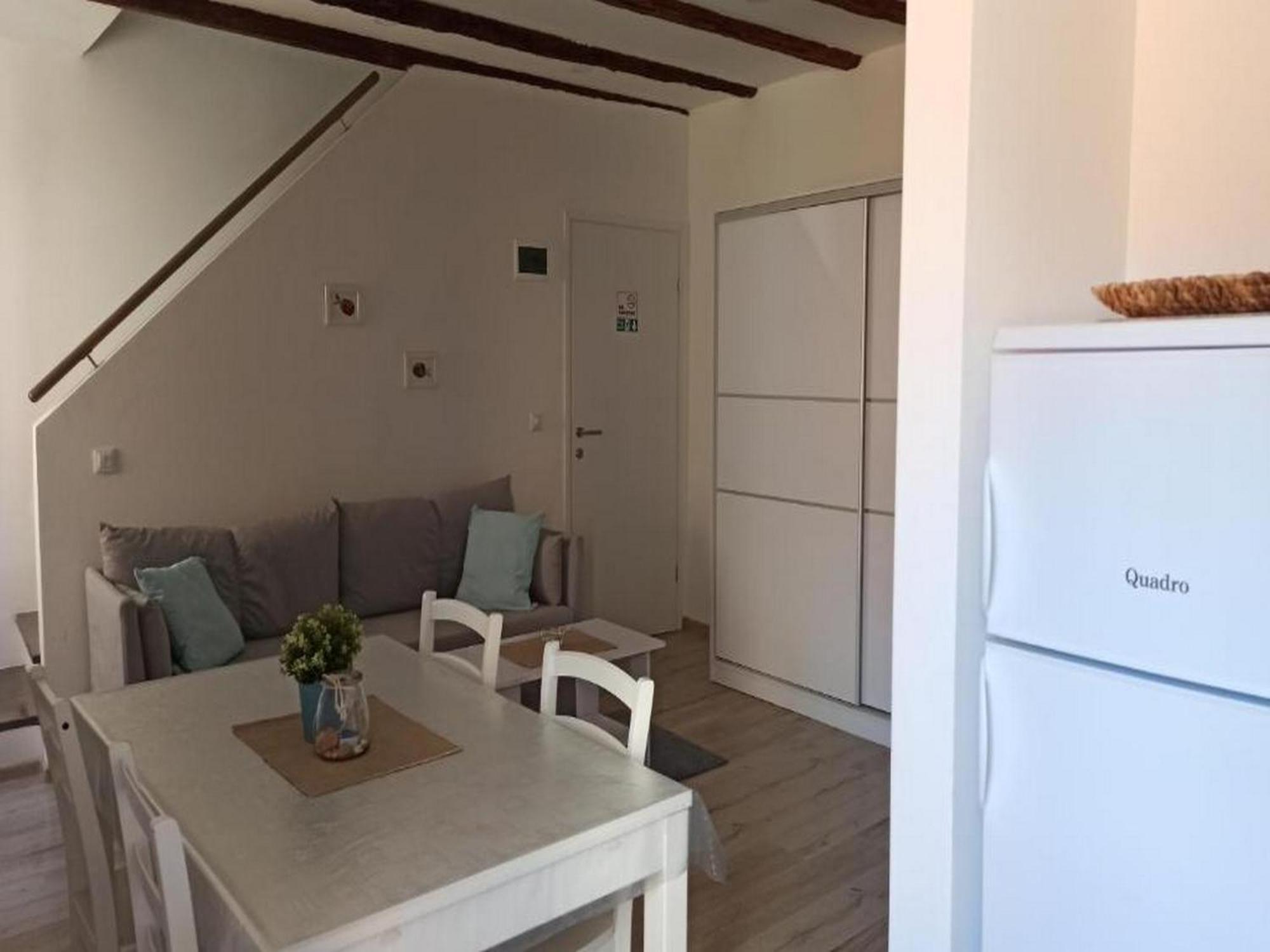 Apartments Blue Lavender Крес Стая снимка